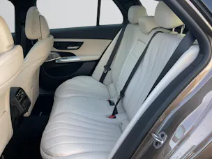 Mercedes-Benz E 300 de 4MATIC T-Modell AMG Line
