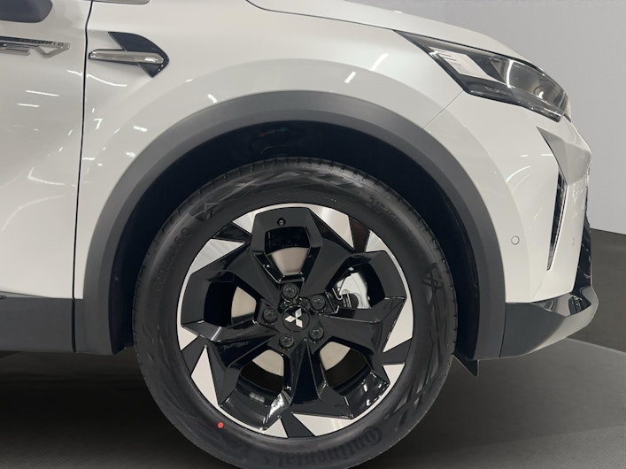 Vehicle image MITSUBISHI ASX