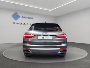 Audi Q3 35 TDI S line quattro S-tronic