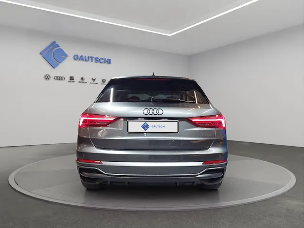Audi Q3 35 TDI S line quattro S-tronic