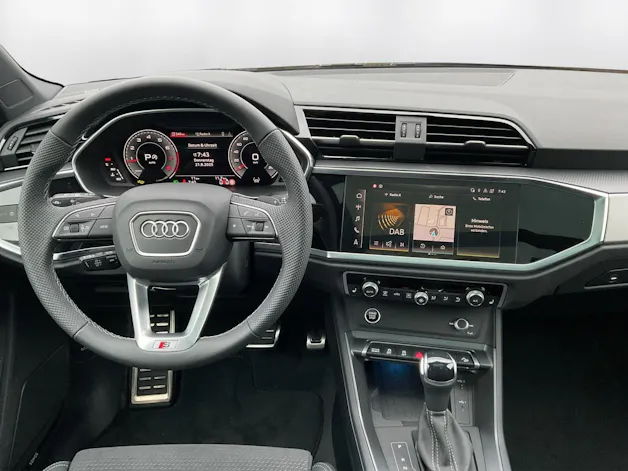 Audi Q3 35 TFSI S line Attraction S-tronic