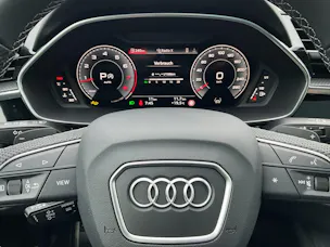 Audi Q3 35 TFSI S line Attraction S-tronic