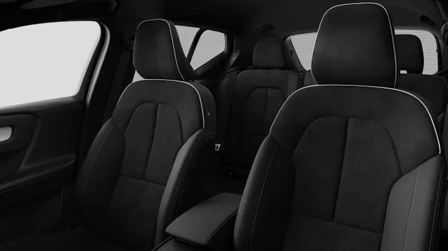 Volvo XC40 2.0 B3 MH Core XCITE