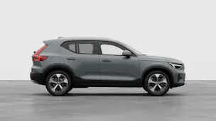 Volvo XC40 2.0 B3 MH Core XCITE