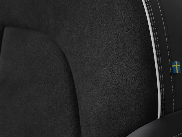 Volvo EC40 Twin Performance Ultra Black Edition AWD