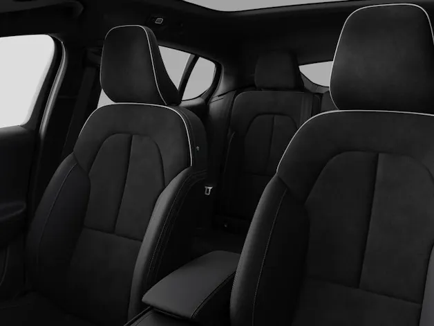 Volvo EC40 Twin Performance Ultra Black Edition AWD