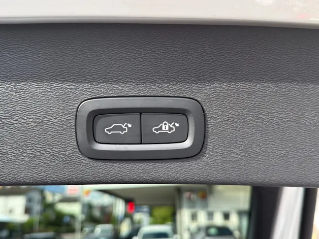 VOLVO C40 P8 Twin Recharge Ultimate AWD