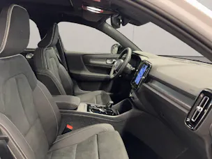 Volvo XC40 2.0 B4 MH Ultra Dark