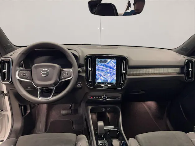 Volvo XC40 2.0 B4 MH Ultra Dark