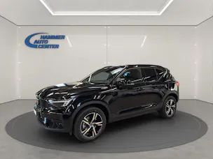 Volvo XC40 2.0 B3 MH Plus Dark