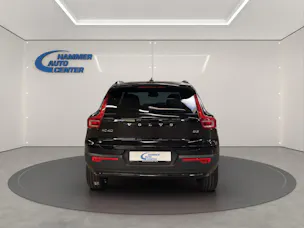 Volvo XC40 2.0 B3 MH Plus Dark