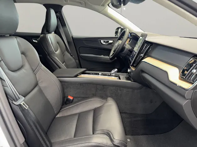 Volvo XC60 2.0 T6 TE Ultra Dark eAWD