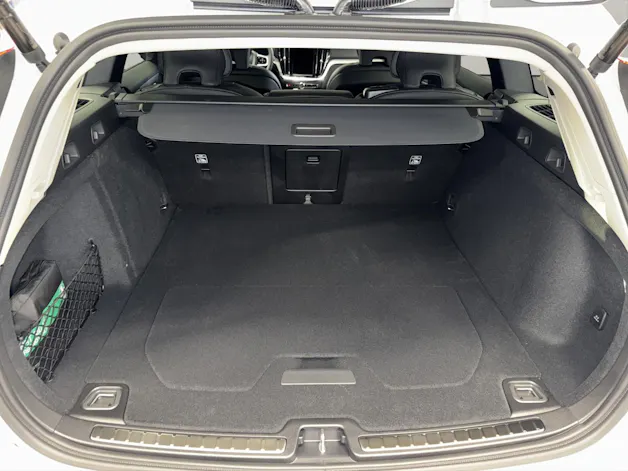 Volvo V60 2.0 B4 Ultra Dark