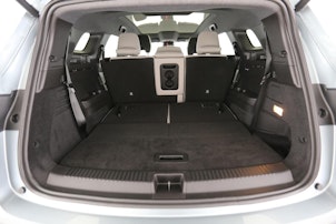 Vehicle image RENAULT Espace 1.2 E-Tech iconic 7P