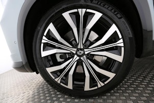 Vehicle image RENAULT Espace 1.2 E-Tech iconic 7P