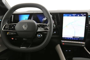 Vehicle image RENAULT Espace 1.2 E-Tech iconic 7P