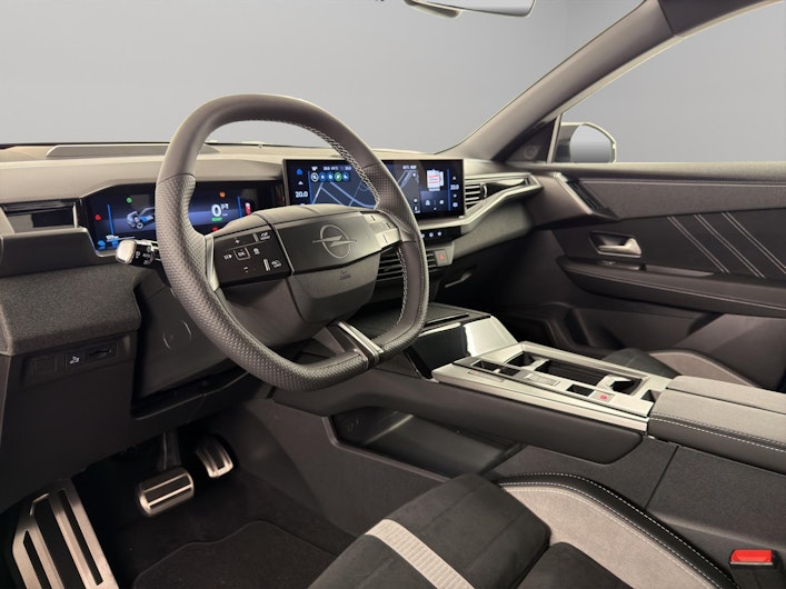 Vehicle image OPEL GRANDLAND