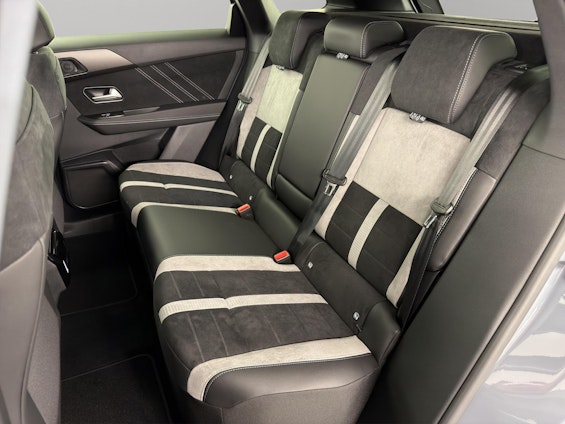 Vehicle image 10 Vehicle image 10