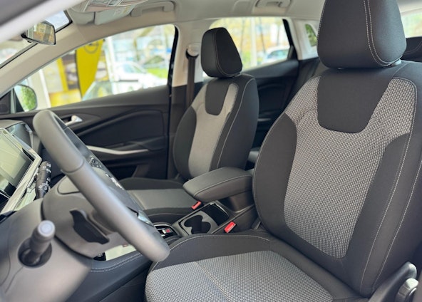 Vehicle image 10 Vehicle image 10