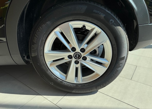 Vehicle image 7 Vehicle image 7