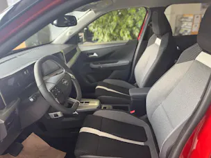 Opel Frontera-e GS