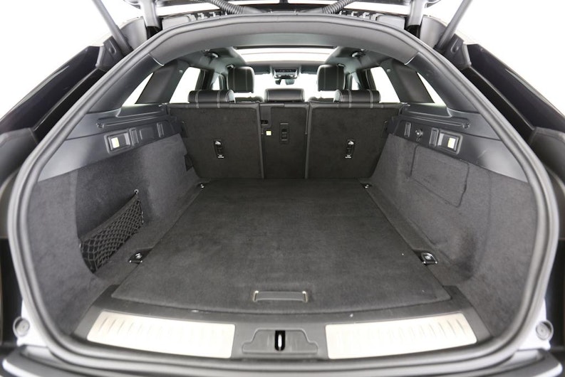 Vehicle image LAND ROVER RANGE ROVER VELAR