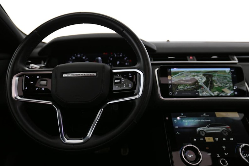 Vehicle image LAND ROVER RANGE ROVER VELAR