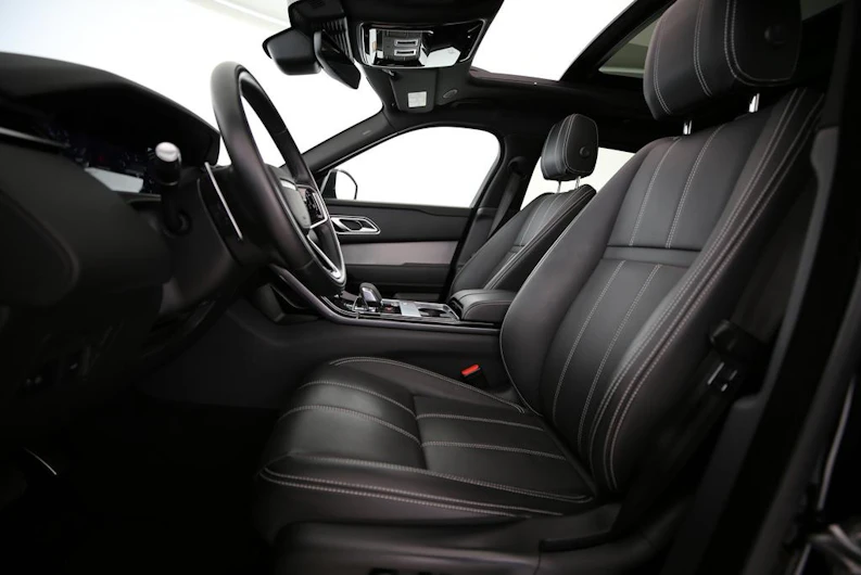 Fahrzeugbild LAND ROVER RANGE ROVER VELAR