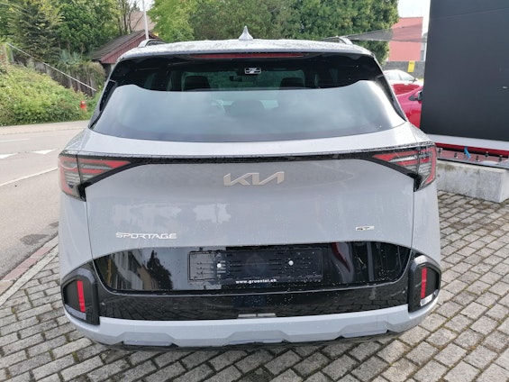 Vehicle image 4 Vehicle image 4