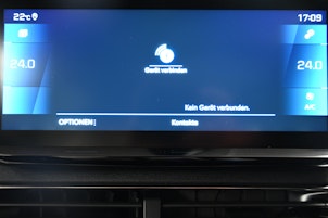 Vehicle image PEUGEOT 3008 1.2 Hybrid GT