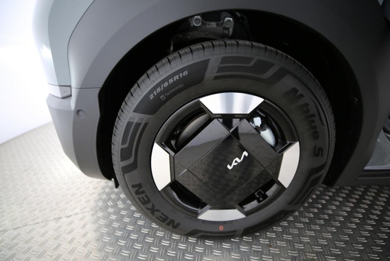 Vehicle image KIA PV5