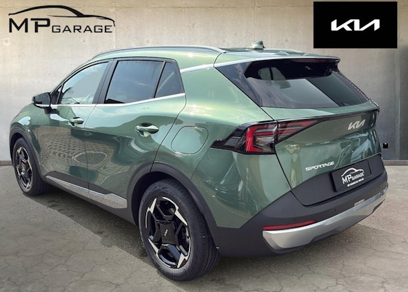 Vehicle image 6 Vehicle image 6