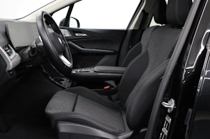 Vehicle image BMW 223i xDrive paddles Active Tourer