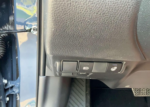 Vehicle image 16 Vehicle image 16