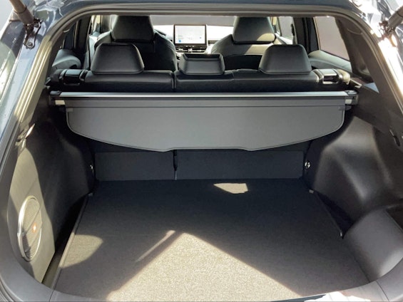 Vehicle image 14 Vehicle image 14