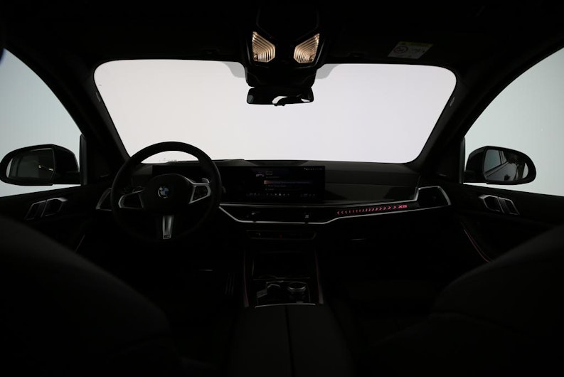 Vehicle image BMW X5