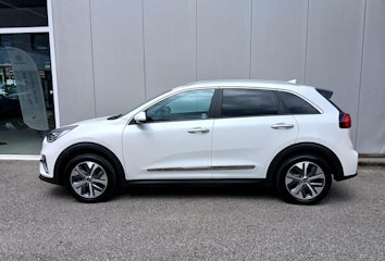 Vehicle image KIA NIRO 0 Vehicle image KIA NIRO 0