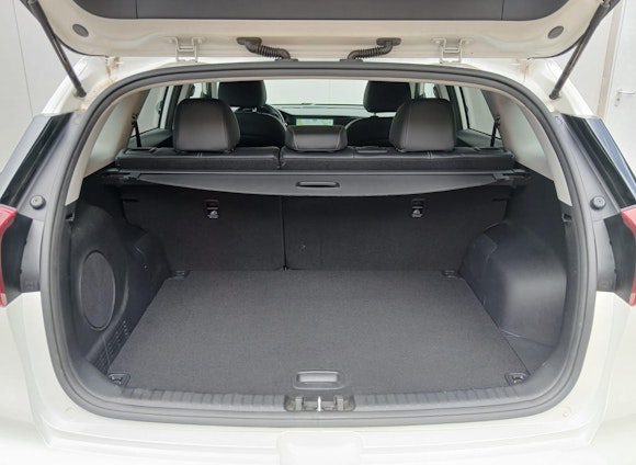 Vehicle image 9 Vehicle image 9