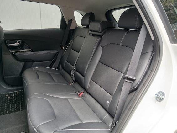 Vehicle image 5 Vehicle image 5