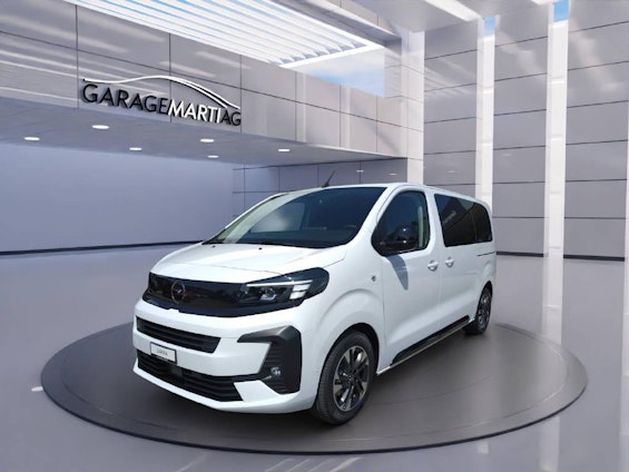 First vehicle image