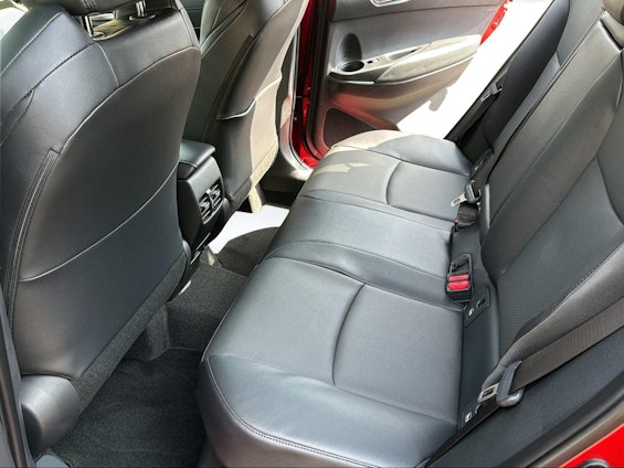 Vehicle image 8 Vehicle image 8