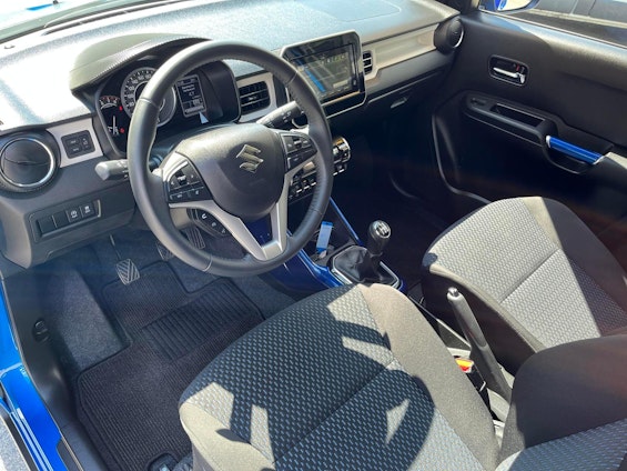 Vehicle image 7