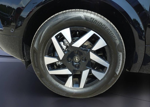 Vehicle image 6 Vehicle image 6