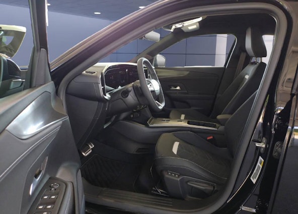 Vehicle image 5 Vehicle image 5