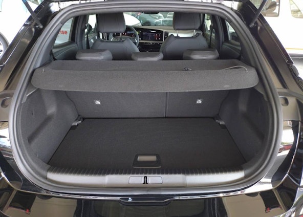 Vehicle image 9 Vehicle image 9