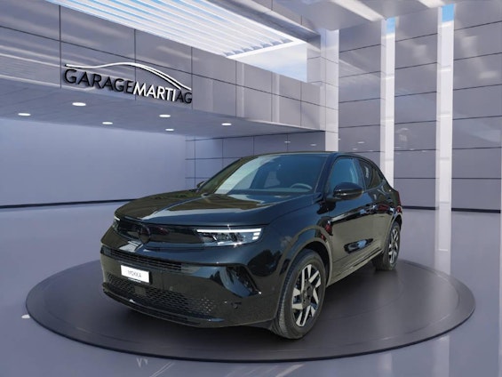 First vehicle image