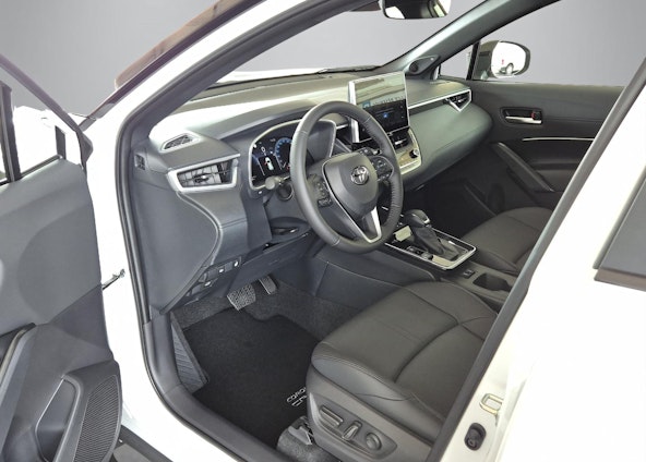 Vehicle image 4 Vehicle image 4