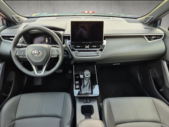 Vehicle image 10