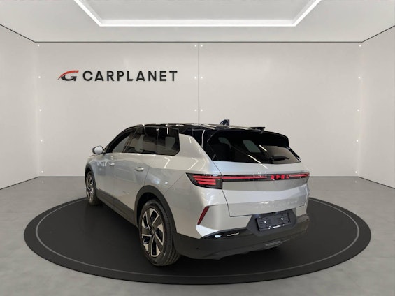 Vehicle image 2 Vehicle image 2