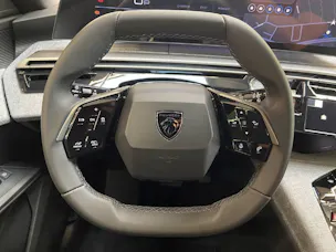 Peugeot 5008 1.2 Hybrid Allure Premium